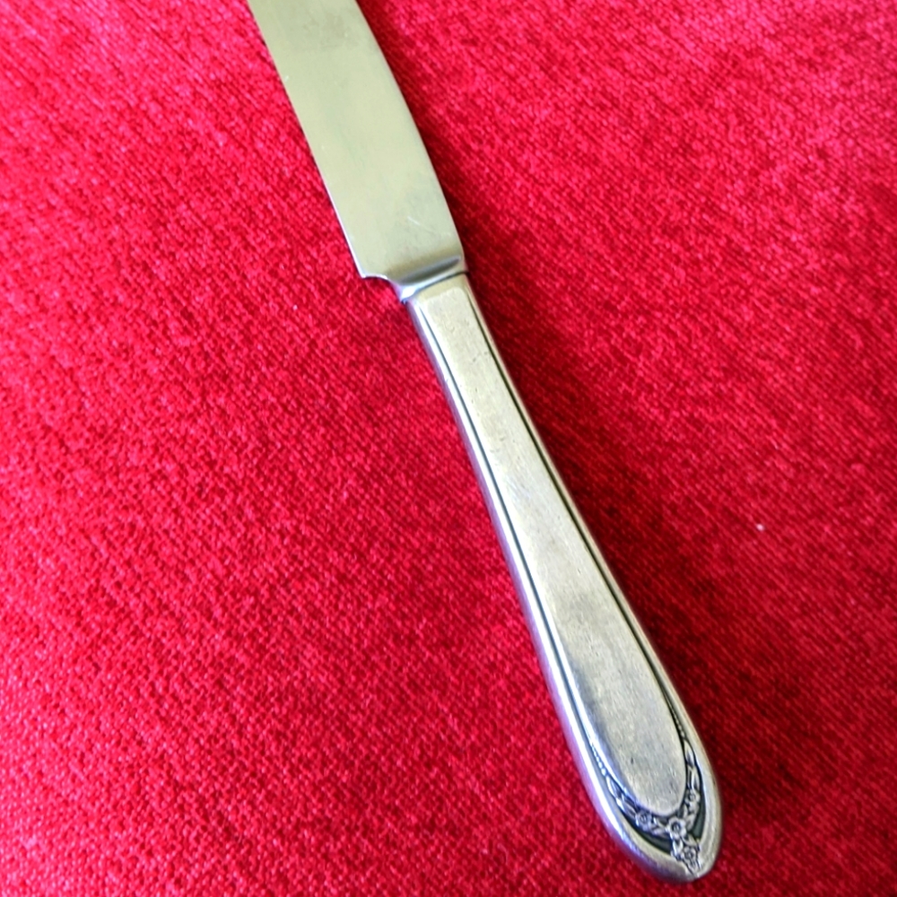 ANTIQUE 1847 ROGERS BROS VINTAGE SILVER PLATE DINNER KNIFE - Picture 2 of 8